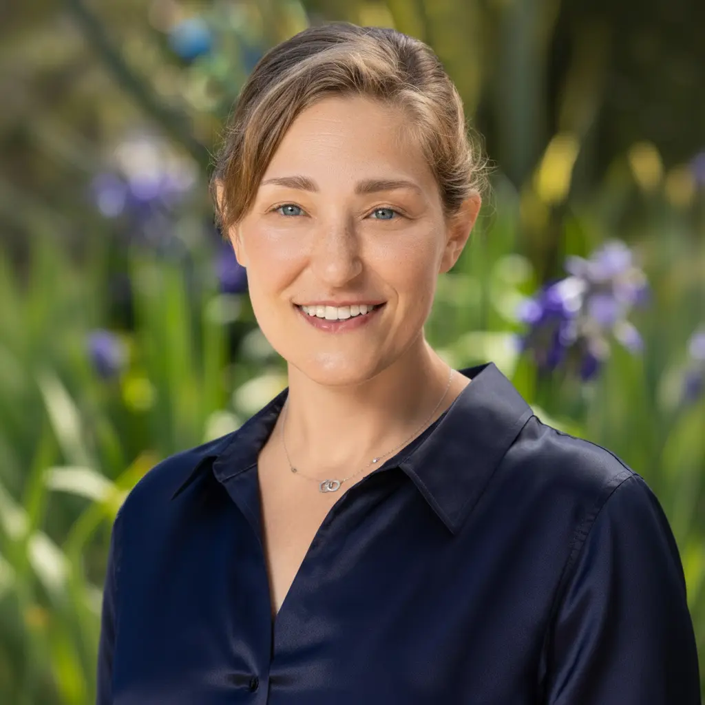 Dr. Mariana Schmajuk